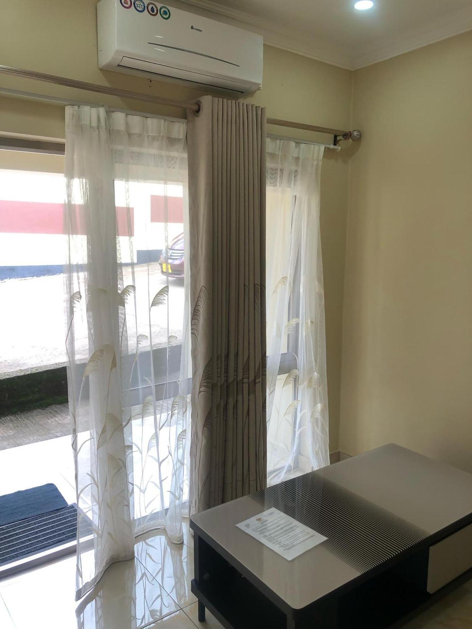 Travelodge Blantyre Bagian luar foto