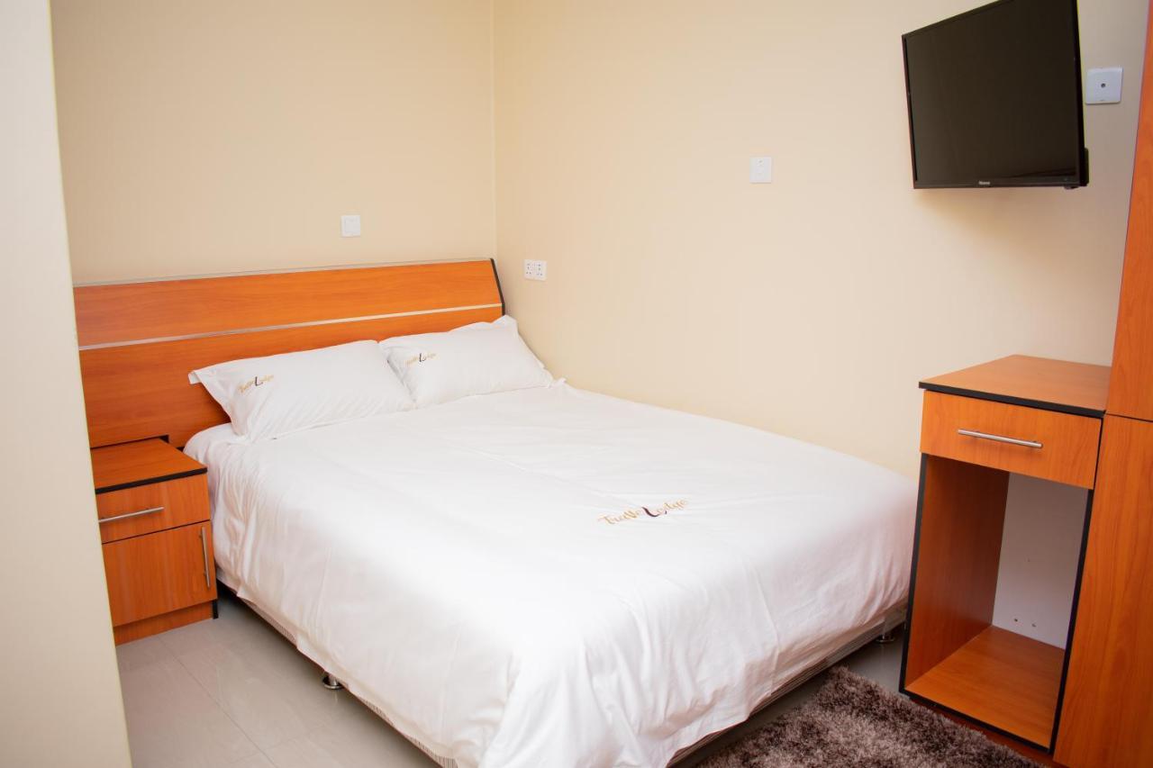 Travelodge Blantyre Bagian luar foto